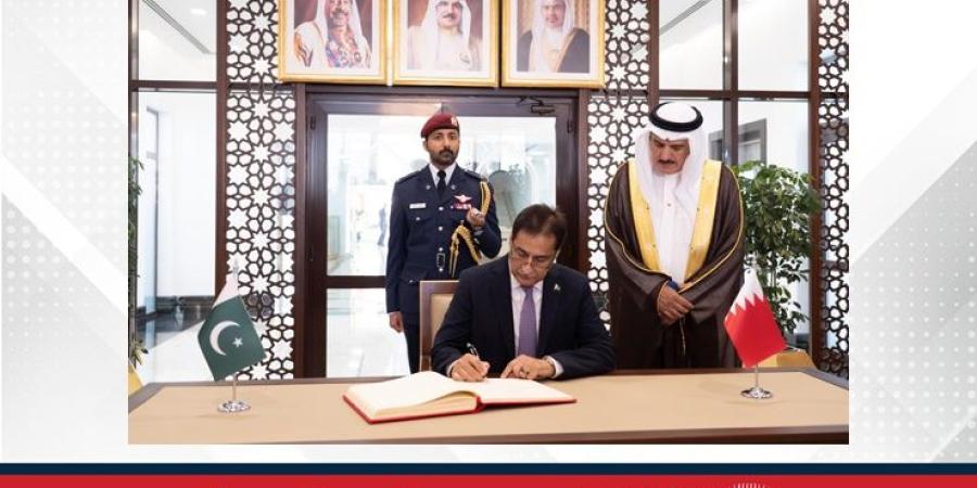 رئيس مجلس النواب: دعم التعاون البحريني الباكستاني في المجال التشريعي والاقتصادي والمجالات الحيوية ذات الأولوية - البطريق نيوز