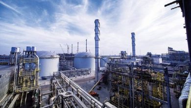 «الصناعة» تُصدر ضوابط العمل خارج المواقع المخصصة