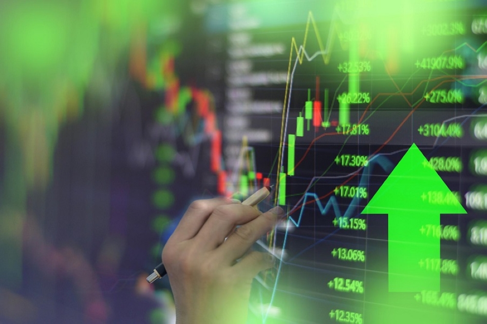 مؤشر سوق الأسهم السعودية يرتفع 0.7% في منتصف تعاملات الأربعاء