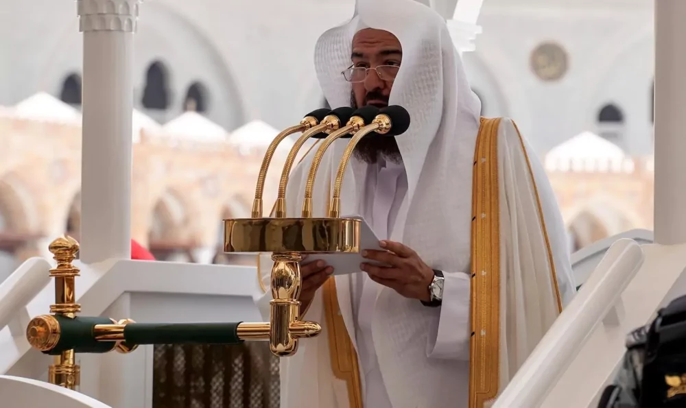 في قصر السلام بجدة.. ولي العهد يبحث مع نائب حاكم أبوظبي تعزيز العلاقات الثنائية