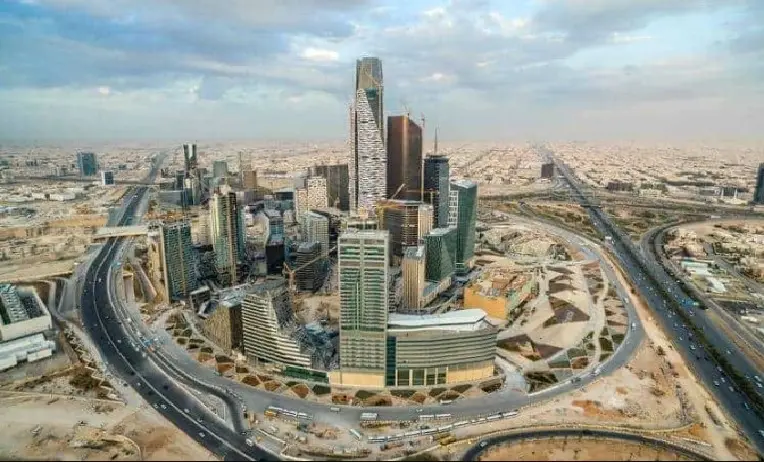 الاستثمار الأجنبي في السعودية.. فرص جديدة للمواطنين وخبير قانوني يوضح