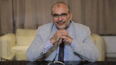 خبير جيولوجي