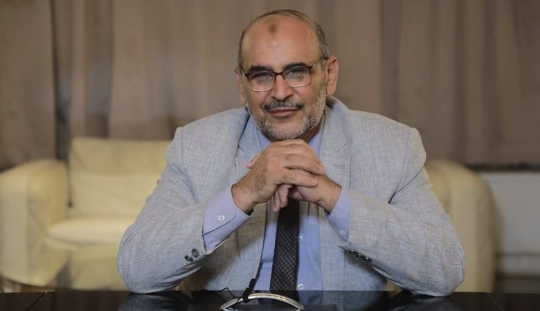 خبير جيولوجي